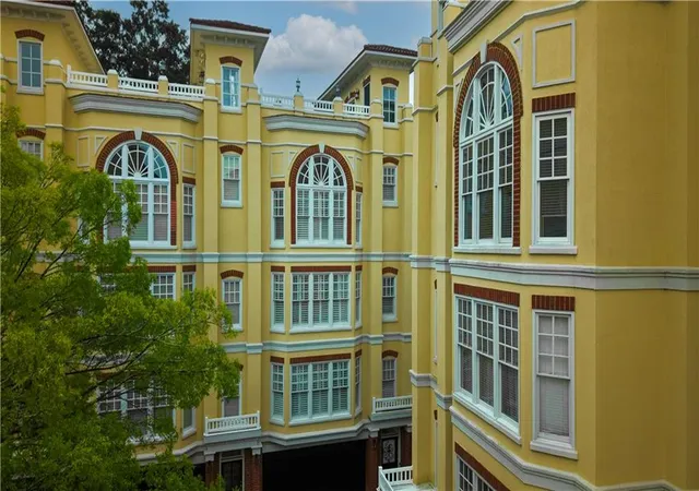 Photo 2 of Sale Pending at 3541 Roswell Rd NE #11, Atlanta, GA 30305 | MLS# 7794312 | Listing updated on 2026-10-26