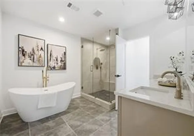 Photo 4 of Single family home for sale at 2194 Wingate St SW, Atlanta, GA 30310 | MLS# 7832332 | Listing updated on 2026-09-11
