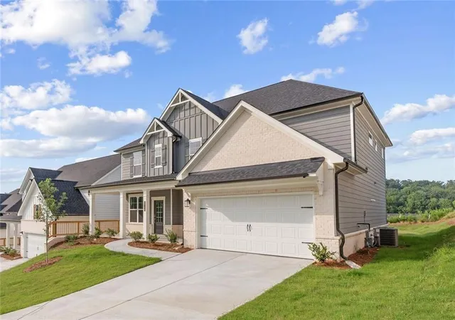Photo 2 of Sale Pending at 2718 Harbor Ridge Pass Se, Gainesville, GA 30507 | MLS# 7805482 | Listing updated on 2026-09-13