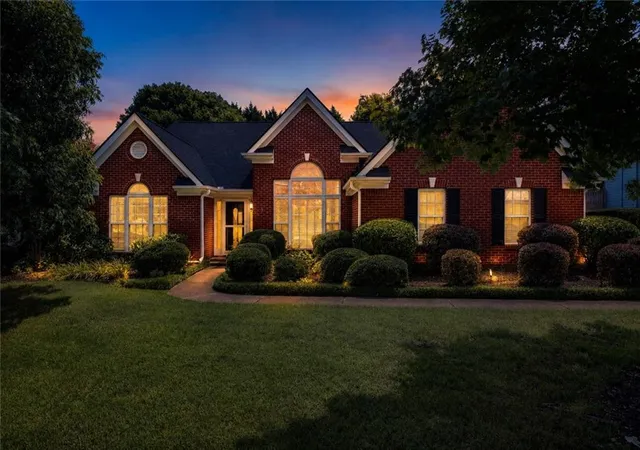 Photo 1 of Sale Pending at 2712 Bogan Crk Dr, Buford, GA 30519 | MLS# 7813295 | Listing updated on 2026-09-22