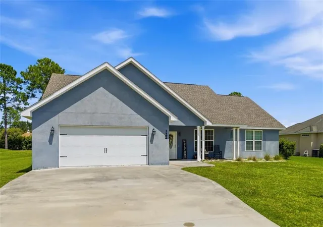 Photo 2 of Single family home for sale at 122 Silver Blf Cir, Brunswick, GA 31523 | MLS# 7832806 | Listing updated on 2026-09-11
