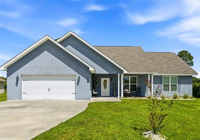 Photo 3 of Single family home for sale at 122 Silver Blf Cir, Brunswick, GA 31523 | MLS# 7832806 | Listing updated on 2026-09-11