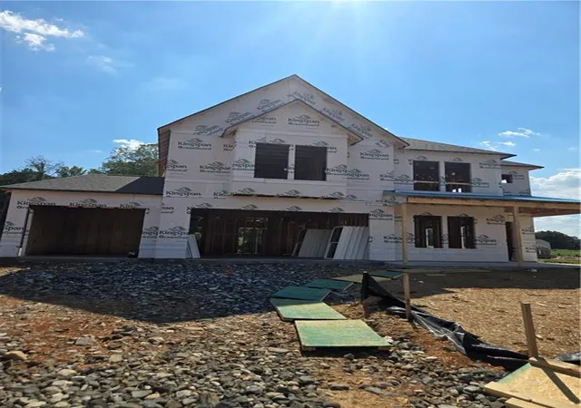 Photo 2 of Single family home for sale at 692 Crst Line Trl, Powder Springs, GA 30127 | MLS# 7818702 | Listing updated on 2026-09-12