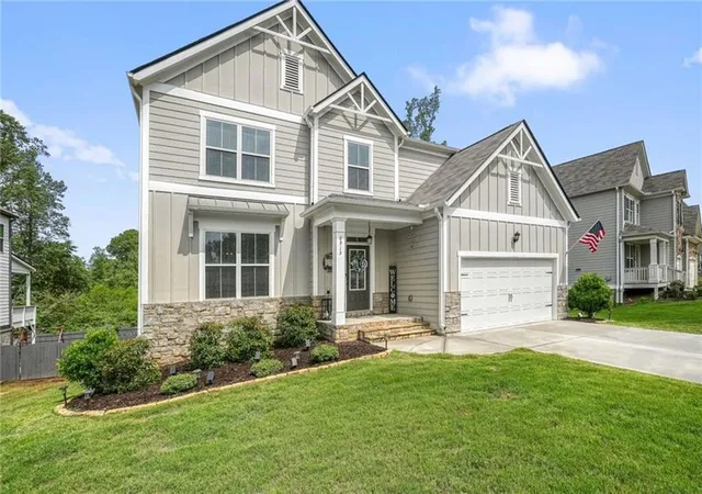 Photo 2 of Sale Pending at 6915 Rambling Vale, Cumming, GA 30028 | MLS# 7840183 | Listing updated on 2026-10-26