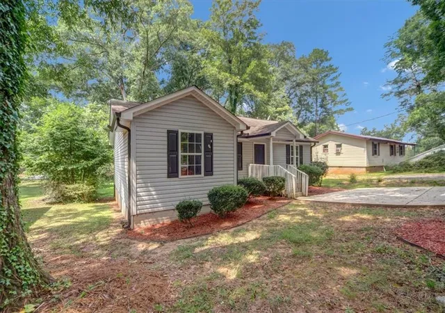 Photo 3 of Single family home for sale at 51 Johnson Ave, Newnan, GA 30263 | MLS# 7831351 | Listing updated on 2026-09-08