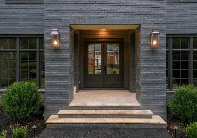 Photo 2 of Single family home for sale at 1035 Oxford Rd NE, Atlanta, GA 30306 | MLS# 7854861 | Listing updated on 2026-10-28