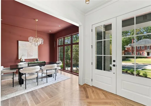 Photo 4 of Single family home for sale at 1035 Oxford Rd NE, Atlanta, GA 30306 | MLS# 7854861 | Listing updated on 2026-10-28