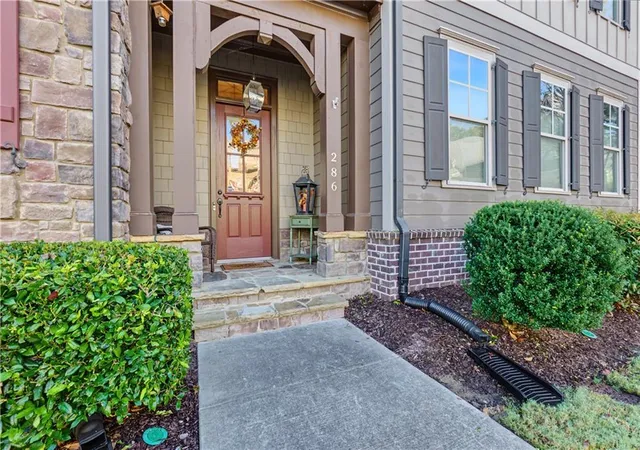 Photo 3 of Townhouse for sale at 286 Trecastle Sq #286, Canton, GA 30114 | MLS# 7849415 | Listing updated on 2026-10-26