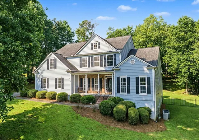 Photo 2 of Single family home for sale at 1702 Imperial Ct, Hoschton, GA 30548 | MLS# 7833573 | Listing updated on 2026-09-11