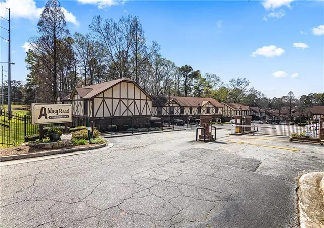 Photo 35 of Sale Pending at 3298 Abbeywood Dr, Decatur, GA 30034 | MLS# 7832596 | Listing updated on 2026-10-01