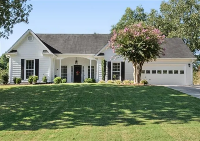 Photo 2 of Single family home for sale at 5230 Jonathans Way, Cumming, GA 30040 | MLS# 7833991 | Listing updated on 2026-09-13