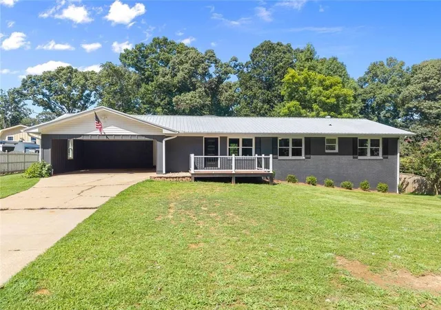 Photo 2 of Sale Pending at 5850 Norton Cir, Flowery Branch, GA 30542 | MLS# 7820047 | Listing updated on 2026-09-22
