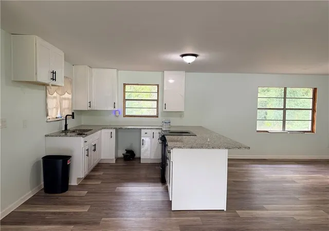 Photo 3 of Single family home for sale at 412 E Mcintosh Rd, Griffin, GA 30223 | MLS# 7836994 | Listing updated on 2026-10-02