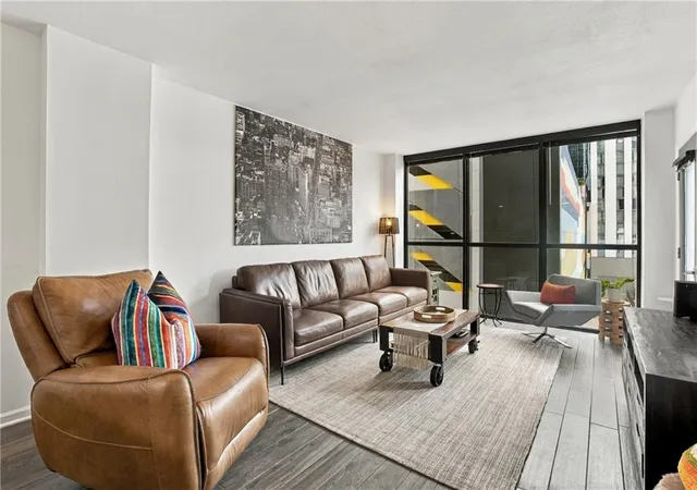 Photo 3 of Condo for sale at 1280 W Peachtree St Nw #812, Atlanta, GA 30309 | MLS# 7842485 | Listing updated on 2026-09-25
