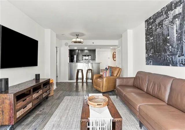 Photo 4 of Condo for sale at 1280 W Peachtree St NW #812, Atlanta, GA 30309 | MLS# 7842485 | Listing updated on 2026-09-25