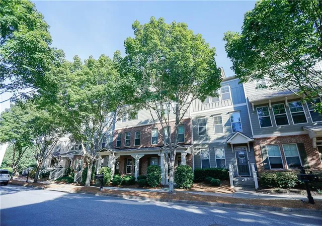 Photo 2 of Townhouse for sale at 708 Village Fld Ct, Suwanee, GA 30024 | MLS# 7824513 | Listing updated on 2026-09-11