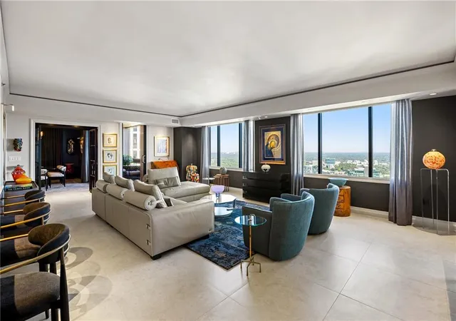 Listing Photo 1 - Condo for sale in building located at 75 14Th St Ne, Atlanta, GA 30309 - Unit #4420