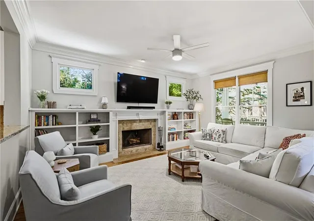 Photo 4 of Single family home for sale at 973 Grant Cvs Pl SE, Atlanta, GA 30315 | MLS# 7829622 | Listing updated on 2026-09-13