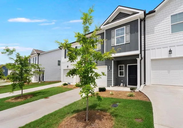 Photo 3 of Townhouse for sale at 295 Regent Park, Hoschton, GA 30548 | MLS# 7831289 | Listing updated on 2026-09-03
