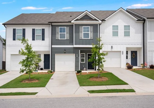 Photo 3 of Townhouse for sale at 295 Regent Park, Hoschton, GA 30548 | MLS# 7831289 | Listing updated on 2026-09-03