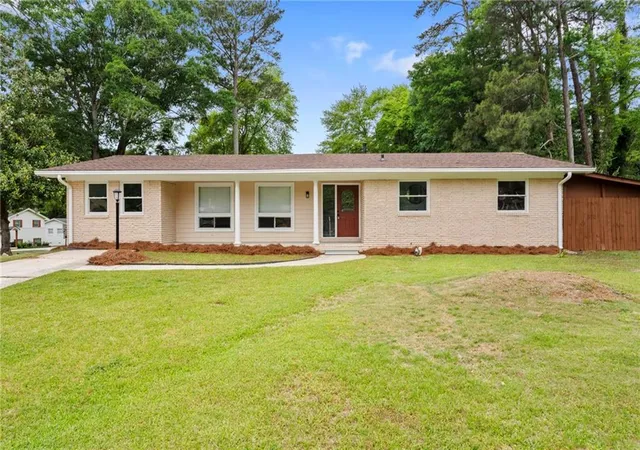 Photo 2 of Single family home for sale at 6463 Maddox Rd, Morrow, GA 30260 | MLS# 7834503 | Listing updated on 2026-09-11