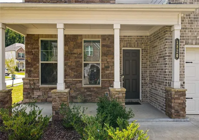 Photo 3 of Single family home for sale at 1820 Wellston Dr, Lawrenceville, GA 30043 | MLS# 7836748 | Listing updated on 2026-10-06