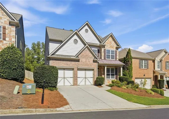 Photo 2 of Single family home for sale at 4130 Granby Cir, Cumming, GA 30041 | MLS# 7838408 | Listing updated on 2026-10-22