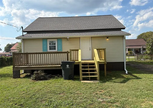 Photo 4 of Single family home for sale at 45 Elm St, Aragon, GA 30104 | MLS# 7848805 | Listing updated on 2026-10-30