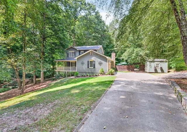 Photo 3 of Sale Pending at 4276 Logans Ct, Loganville, GA 30052 | MLS# 7833612 | Listing updated on 2026-09-19