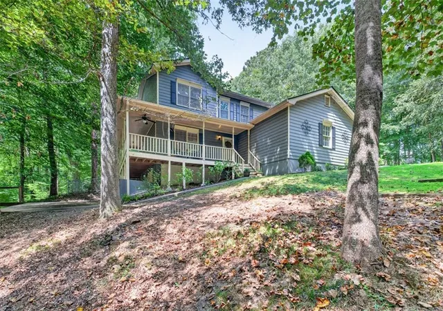 Photo 3 of Sale Pending at 4276 Logans Ct, Loganville, GA 30052 | MLS# 7833612 | Listing updated on 2026-09-19