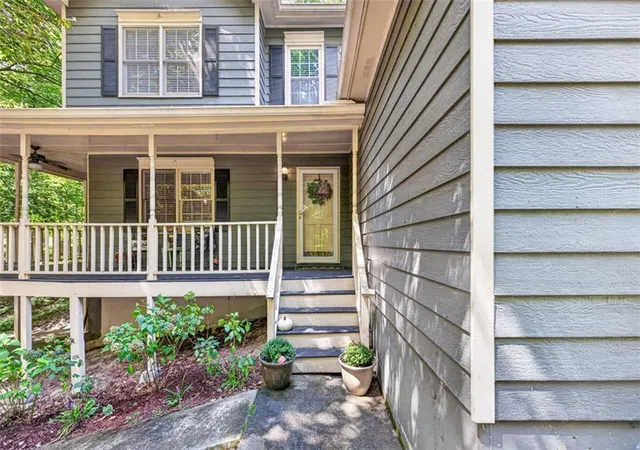 Photo 4 of Sale Pending at 4276 Logans Ct, Loganville, GA 30052 | MLS# 7833612 | Listing updated on 2026-09-19