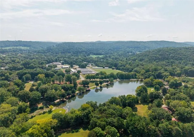 Photo 2 of Single family home for sale at 8 Perry Farm Rd, Cave Spring, GA 30124 | MLS# 7831591 | Listing updated on 2026-09-03