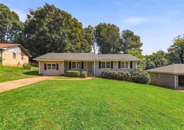 Photo 1 of Single family home for sale at 2810 Knollview Dr, Decatur, GA 30034 | MLS# 7785081 | Listing updated on 2026-09-04