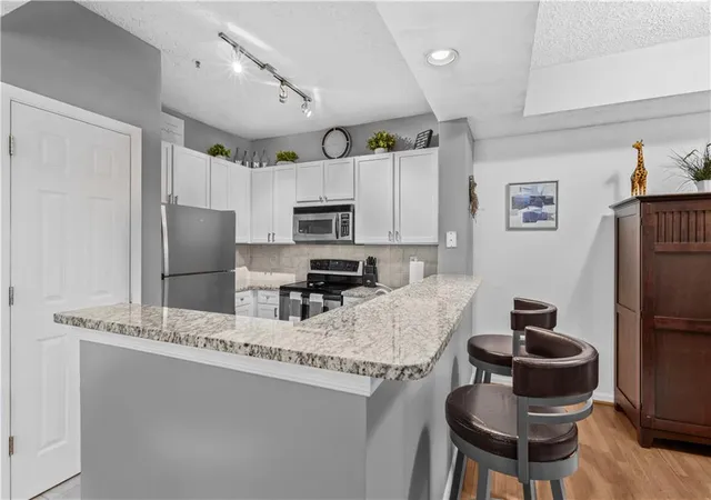 Photo 2 of Condo for sale at 1250 Parkwood Cir SE #2108, Atlanta, GA 30339 | MLS# 7830776 | Listing updated on 2026-09-07