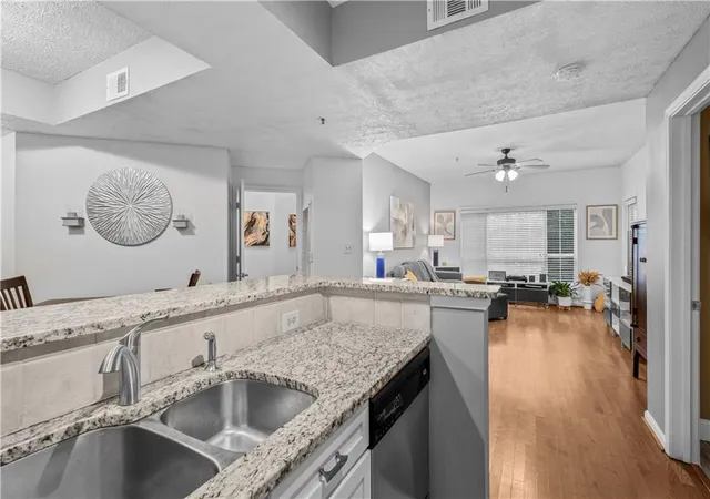 Photo 4 of Condo for sale at 1250 Parkwood Cir SE #2108, Atlanta, GA 30339 | MLS# 7830776 | Listing updated on 2026-09-07