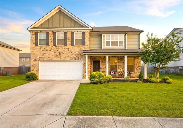 Photo 2 of Single family home for sale at 372 Layfield Dr, Jonesboro, GA 30238 | MLS# 7821889 | Listing updated on 2026-09-05