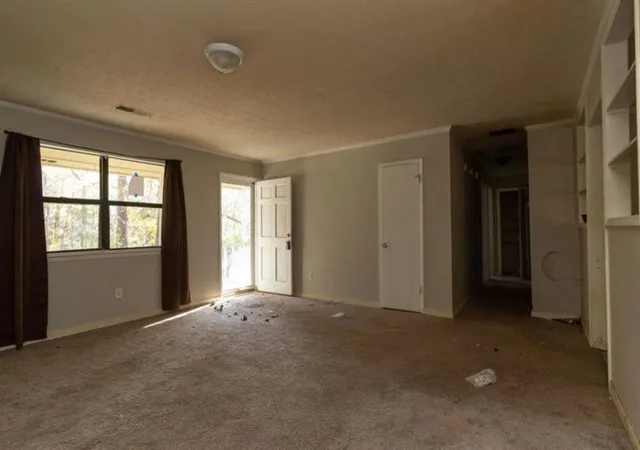 Photo 2 of Single family home for sale at 137 Springvalley Cir, Stockbridge, GA 30281 | MLS# 7836432 | Listing updated on 2026-09-12