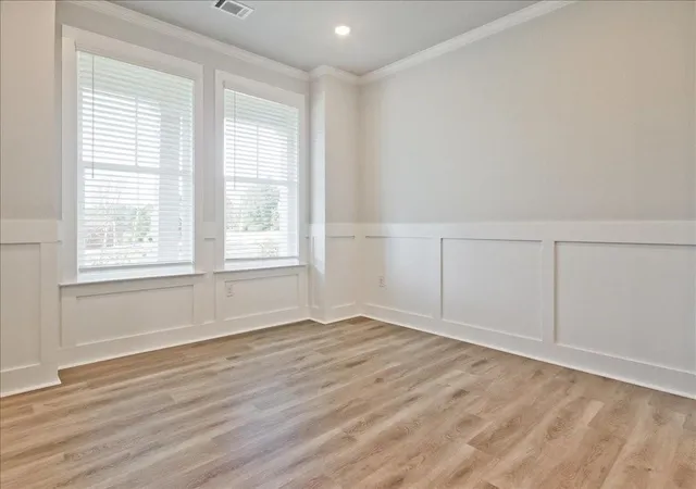Photo 4 of Sale Pending at 2404 Anhinga Dr, Loganville, GA 30052 | MLS# 7833856 | Listing updated on 2026-09-14