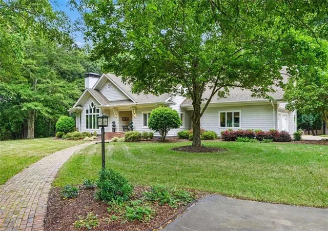 Photo 3 of Single family home for sale at 351 Teamon Rd, Griffin, GA 30223 | MLS# 7857890 | Listing updated on 2026-10-23