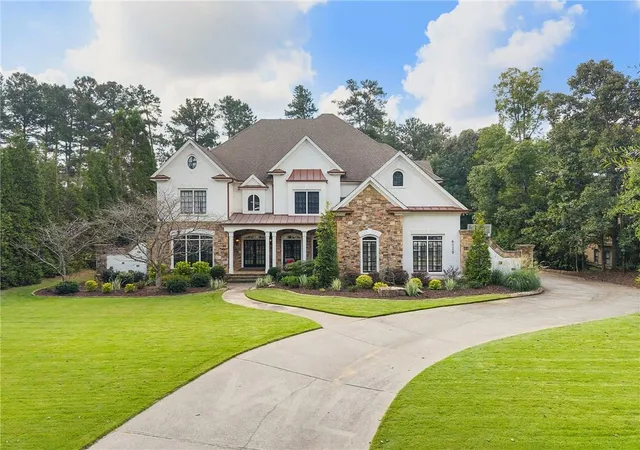 Photo 2 of Single family home for sale at 6229 Arnall Ct Nw, Acworth, GA 30101 | MLS# 7839446 | Listing updated on 2026-10-17