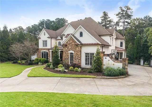 Photo 3 of Single family home for sale at 6229 Arnall Ct Nw, Acworth, GA 30101 | MLS# 7839446 | Listing updated on 2026-10-17