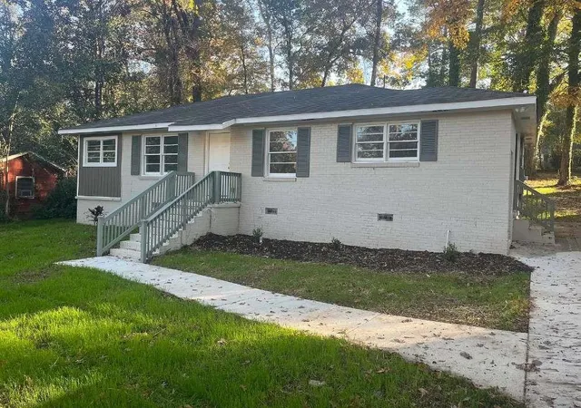 Photo 2 of Single family home for sale at 1957 Knightsbridge Rd, Macon, GA 31211 | MLS# 7835938 | Listing updated on 2026-09-11