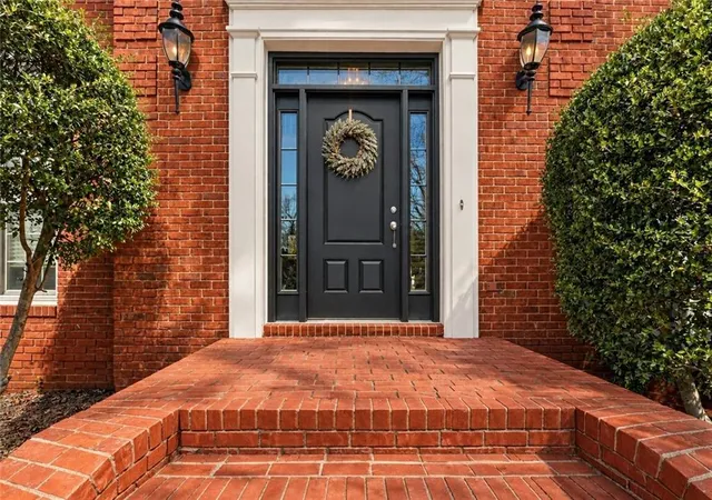 Photo 2 of Single family home for sale at 350 Waters Bnd, Alpharetta, GA 30022 | MLS# 7841336 | Listing updated on 2026-09-25