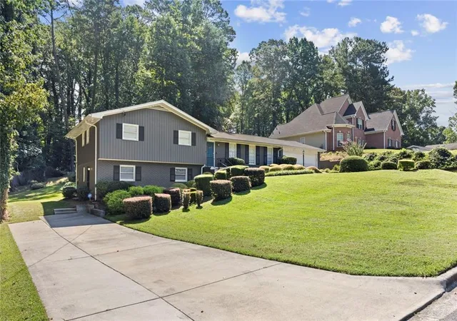 Photo 2 of Sale Pending at 3518 Cumberland Rd, Atlanta, GA 30344 | MLS# 7831334 | Listing updated on 2026-09-15