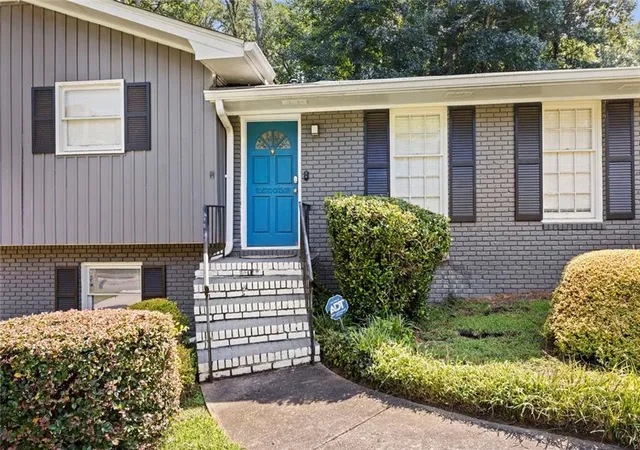 Photo 3 of Sale Pending at 3518 Cumberland Rd, Atlanta, GA 30344 | MLS# 7831334 | Listing updated on 2026-09-15