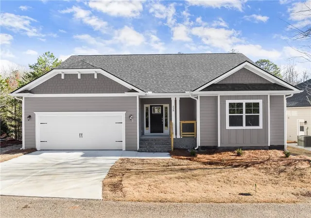 Photo 3 of Single family home for sale at 105 Goodness Ct, Commerce, GA 30530 | MLS# 7838475 | Listing updated on 2026-09-16