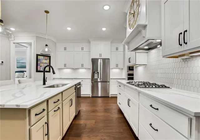 Photo 4 of Single family home for sale at 2340 Windsor Blfs Dr, Cumming, GA 30041 | MLS# 7832807 | Listing updated on 2026-09-20