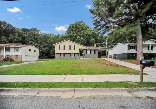 Photo 3 of Single family home for sale at 139 Caldwell Dr, Hampton, GA 30228 | MLS# 7831062 | Listing updated on 2026-09-02