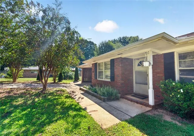 Photo 4 of Single family home for sale at 3813 Todd Dr, Oakwood, GA 30566 | MLS# 7844143 | Listing updated on 2026-09-25