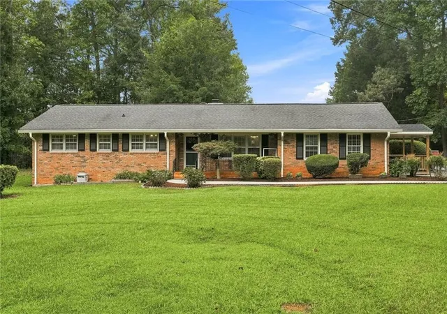 Photo 1 of Sale Pending at 2633 Creek Ln Sw, Snellville, GA 30078 | MLS# 7829563 | Listing updated on 2026-09-19